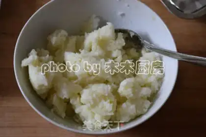 Make Cranberry and mashed potatoes step 1