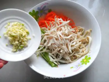Make A golden mushroom with chicken silk step 9
