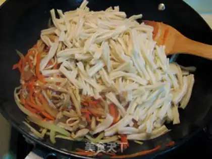 Make Scrambled his own spiral noodles step 15