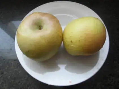 Make Apple salad step 0