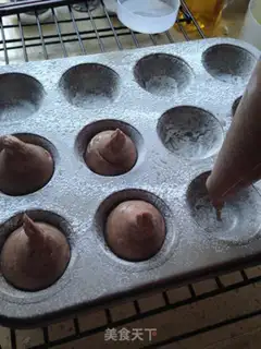 Make Banana chocolate cake step 5