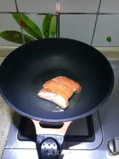 Make Burn the salmon with the vegetables step 3