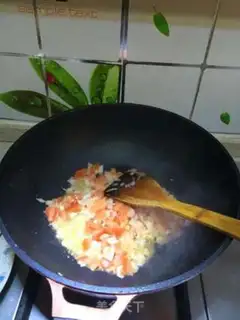 Make Spanish seafood step 1