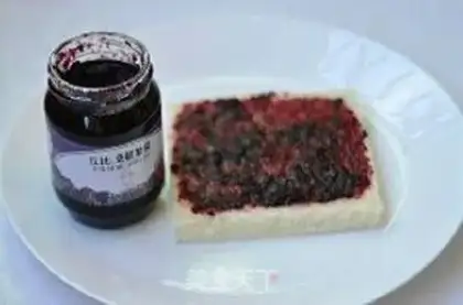 Make A jam sandwich step 1
