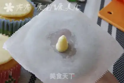 Make Rose and cupcakes step 13