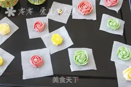 Make Rose and cupcakes step 16