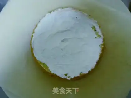 Make Strawberry cream cake step 4