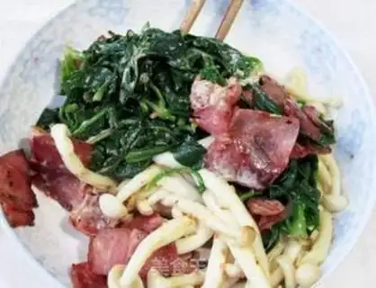 Make Bacon spinach salad step 6