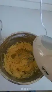 Make Almond chocolate cookies step 4