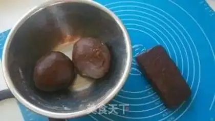 Make Almond chocolate cookies step 7