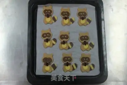 Make raccoon cookies step 8