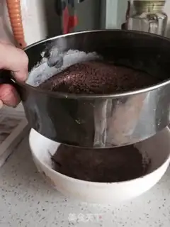 Make Chocolate sponge cake step 1