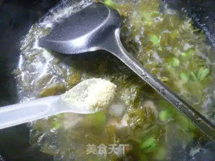 Make Snow pickles, bean ribs soup step 6