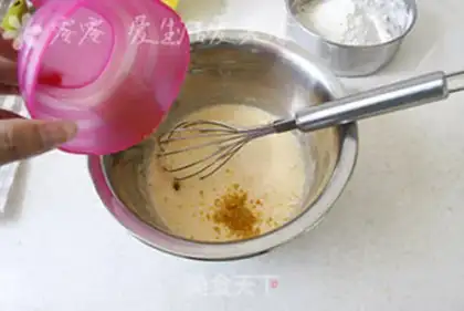 Make Banana Madeleine step 2