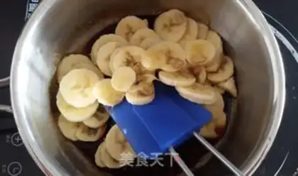 Make Banana chocolate cake step 3