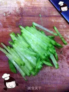 Make Blue radish to fry salad step 1