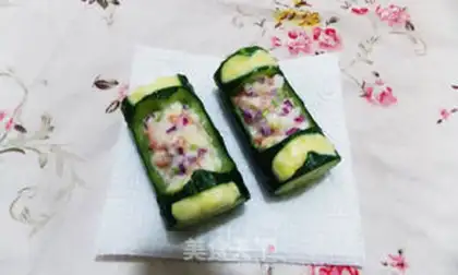 Make A field salad cucumber step 5