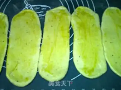 Make Onion pepper salt bean slag roll step 9