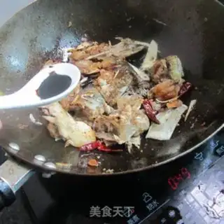 Make Dry pepper, fish head step 6