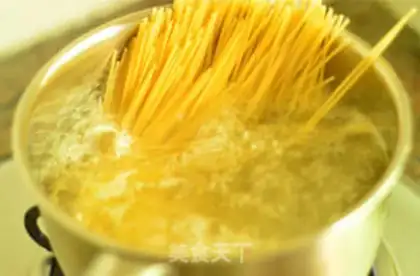 Make Spaghetti step 1