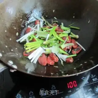 Make Garlic celery fried sausage step 3