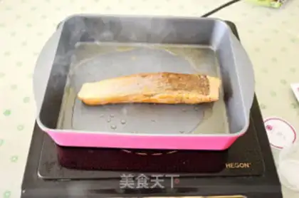Make Burn the salmon with the vegetables step 5