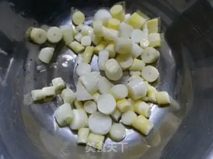 Make Seven fresh soups step 2