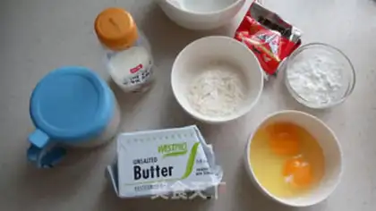 Make A yellow milk pie step 0