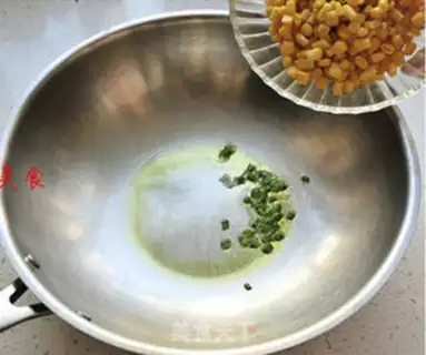 Make Gold and silver are full of pine corn step 3