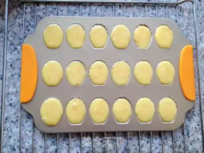 Make Orange Madeleine step 6