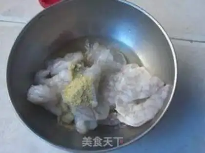 Make Shrimp swollen eggs step 1