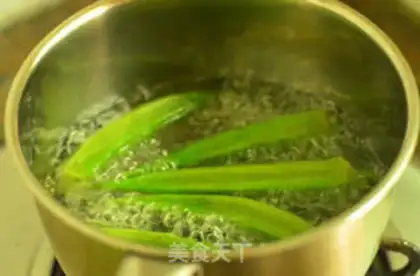 Make Autumn egg rolls step 0