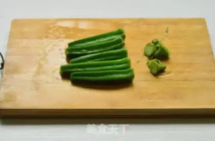 Make Autumn egg rolls step 1