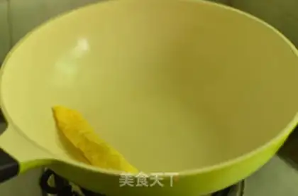 Make Autumn egg rolls step 7