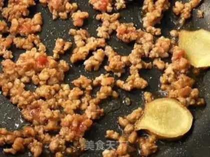 Make Scrambled eggs step 3