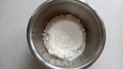 Make Strawberry roses step 2