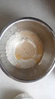 Make Strawberry pizza step 2