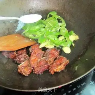 Make Blue pepper larvae step 4