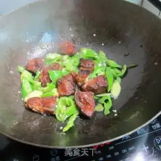 Make Blue pepper larvae step 5