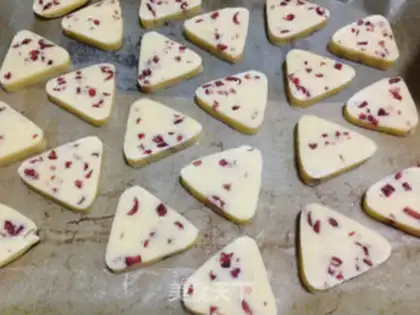 Make Cranberry cookies step 7