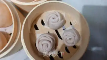 Make Strawberry roses step 10