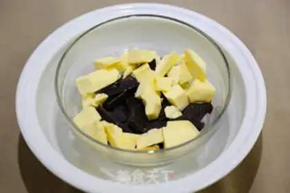 Make Chocolate lava cake step 1