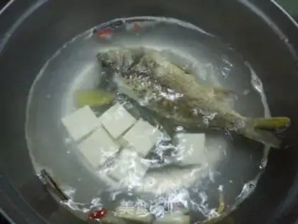 Make Fresh fish broccoli tofu soup step 6