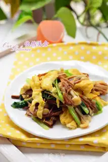 Make Golden mushrooms and eggs step 9
