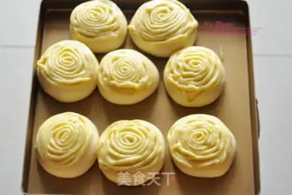 Make Mexican pine bun step 12