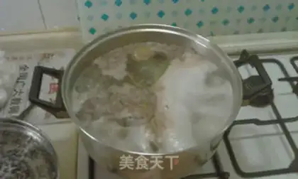 Make Homemade bone soup step 2