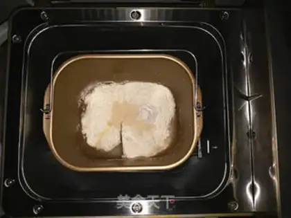 Make Chinese cream toast step 0