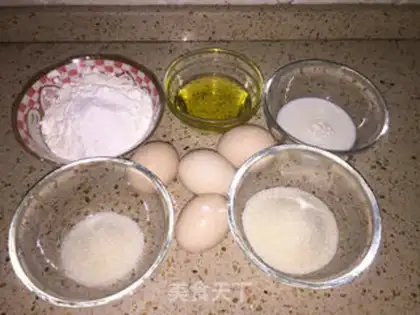 Make Strawberry cheese mousse cake step 0