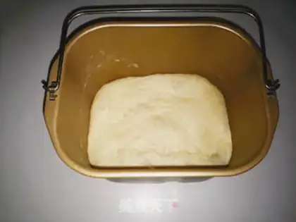 Make Chinese cream toast step 3