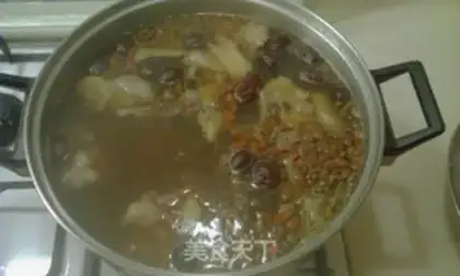 Make Homemade bone soup step 6